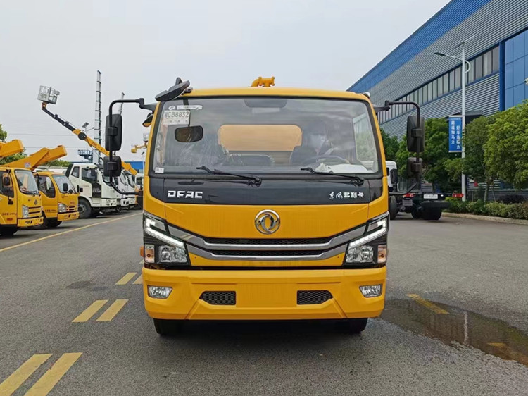 東風大多利卡10方清洗吸污車